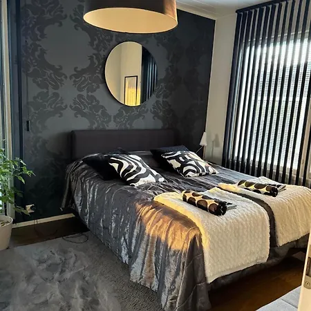 Unique Lapin Kulta *